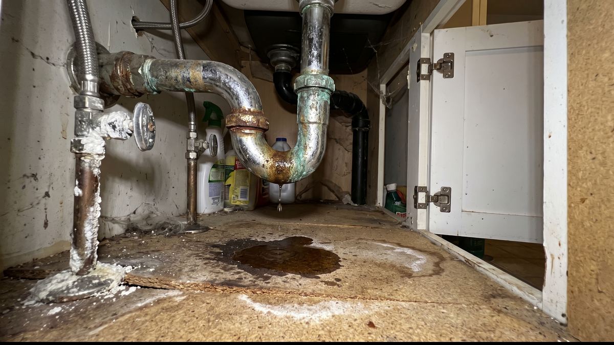 Plumbing repair: before