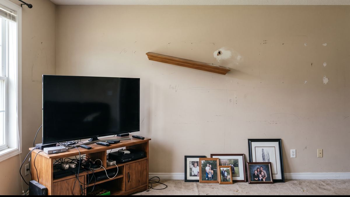 Home repair repair: before