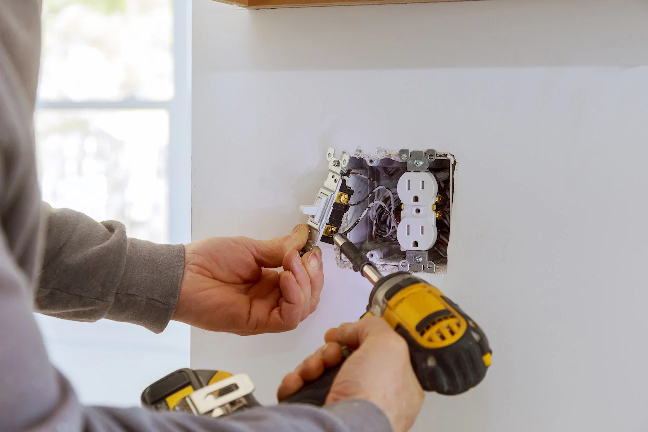 Electrical Repair handyman service in Lafayette