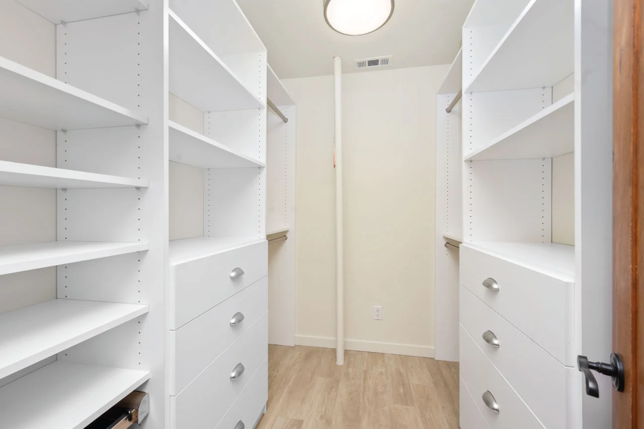 Alamo Heights, TX Custom Closet Installation