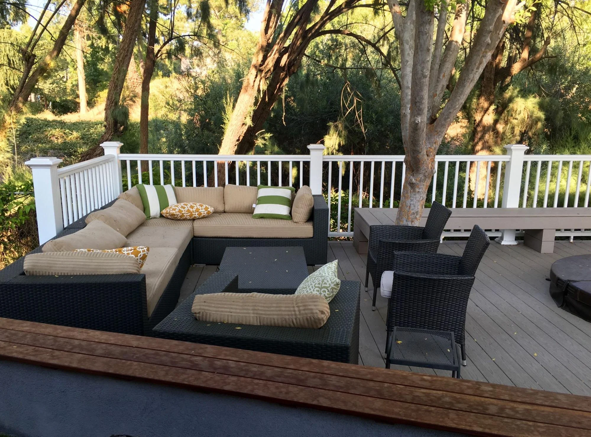 Tips for Repairing and Maintaining Outdoor Decks