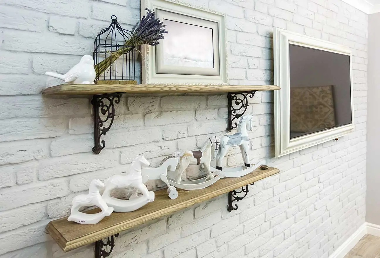 Installing Wall Fixtures service in Palm Springs CA Palm Springs CA Installing Wall Fixtures service