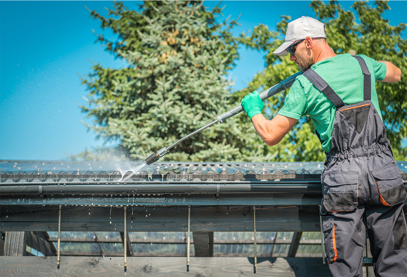 Redmond WA Gutter cleaning Handyman