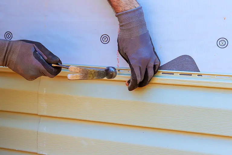 Happy Valley, OR Vinyl and fiber cement siding installation