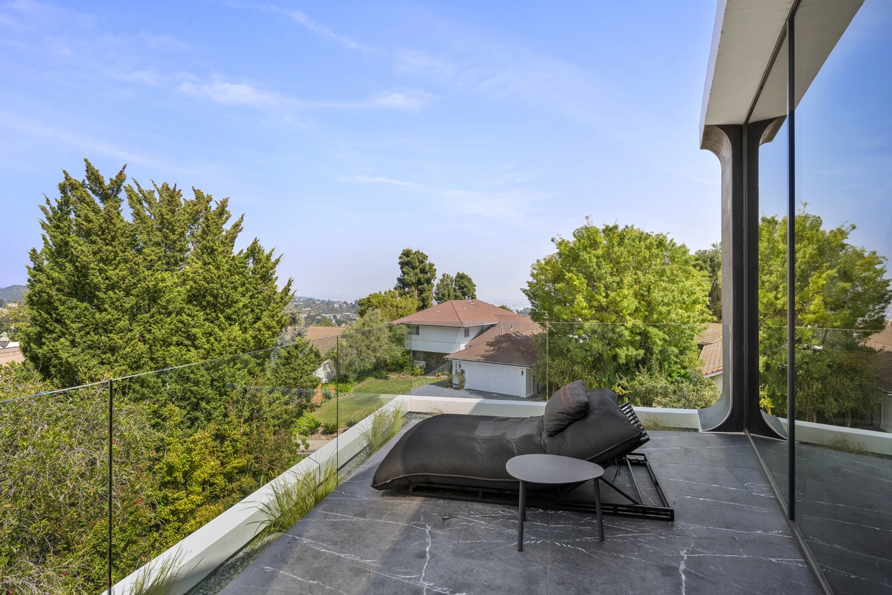 Denver, CO Glass Panel and Wind Screen Repairs